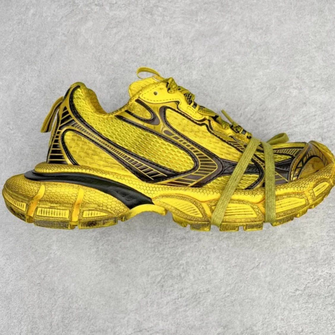 BALENCIAGA 3XL Teenager. Sport Shoe Yellow Shoes