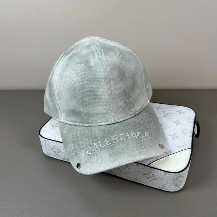 Balenciaga Baseball Cap Light Gray