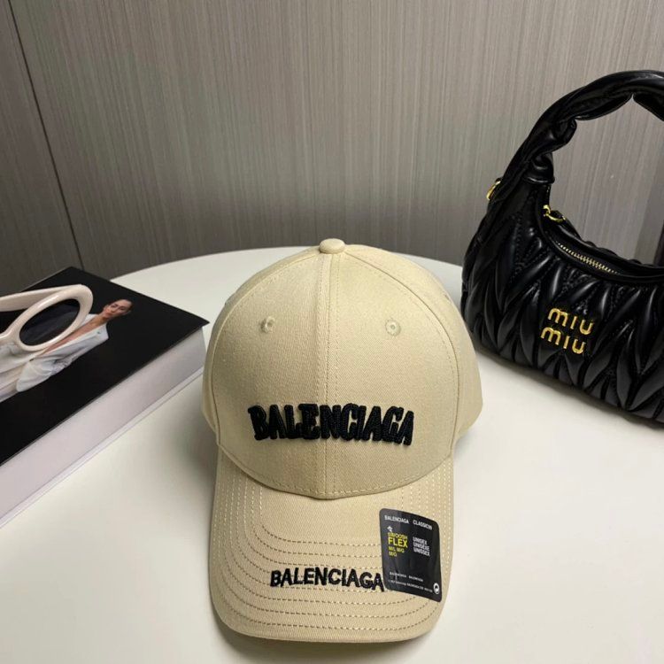 Balenciaga Classic Duck Cap Beige