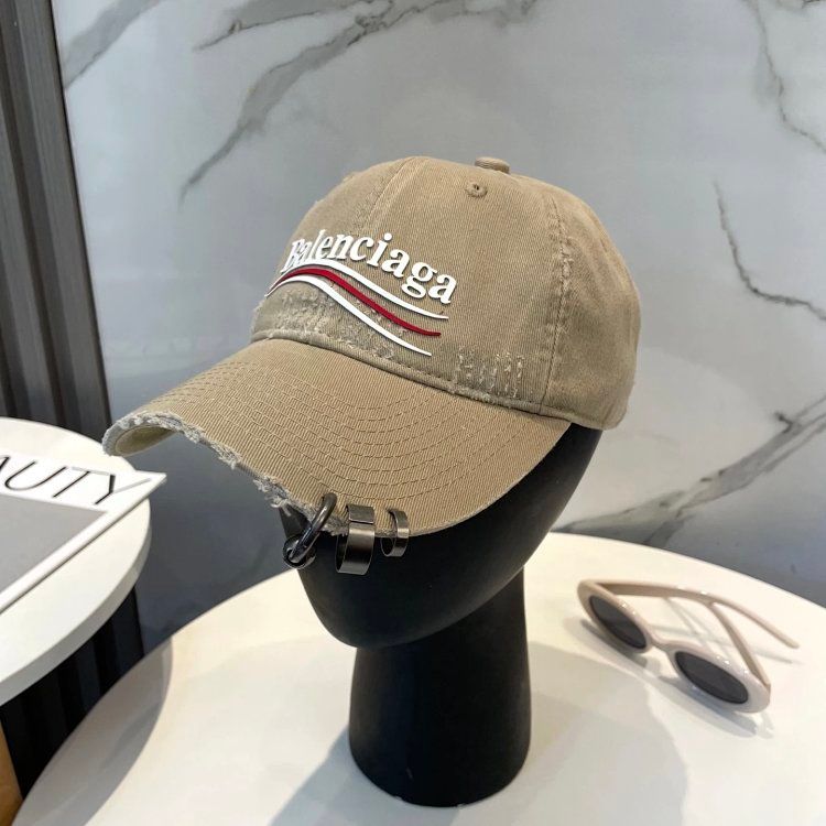 Balenciaga Plus Logo Duck Cap Beige