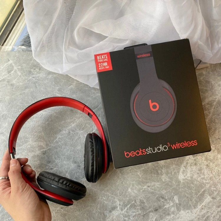 Beats Studio3 Wireless Black Red