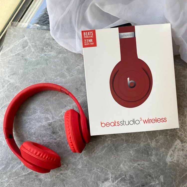 Beats Studio3 Wireless Red