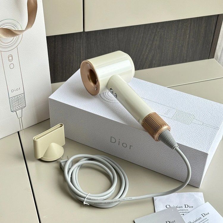 Dyson&Dior Hair Dryer Cream