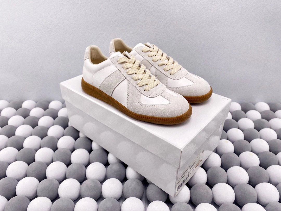 Majestic Shoes Beige
