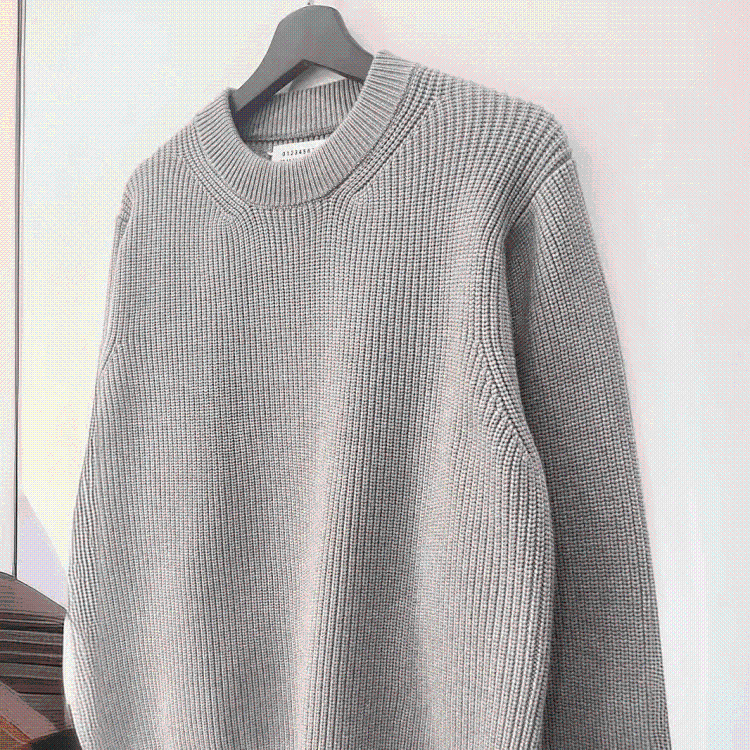 Majira Crew Neck Knit Quarter Sewn Label Pullover Knit Sweater