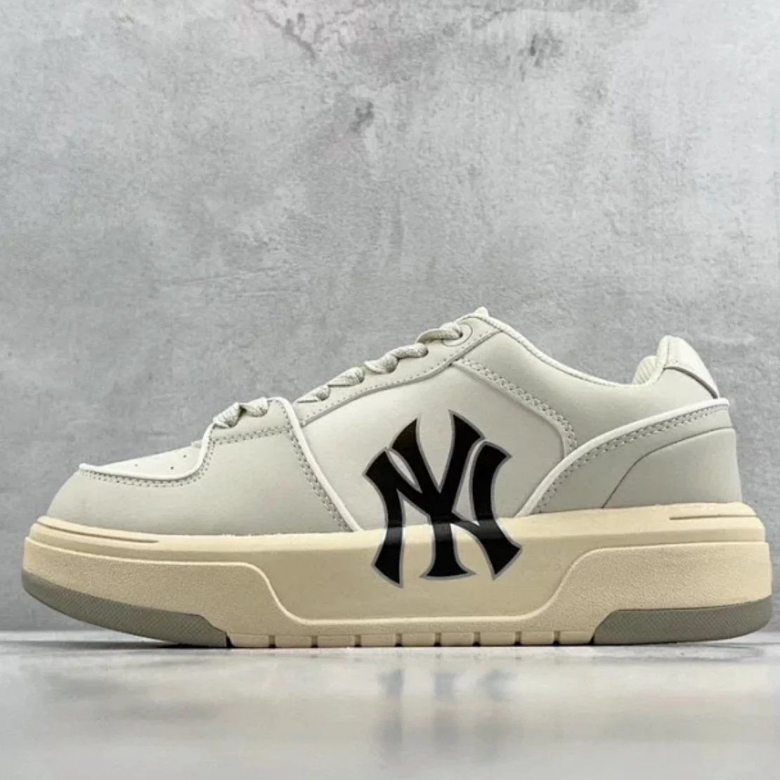 MLB New York Yankees Classic Multi-Color Collections