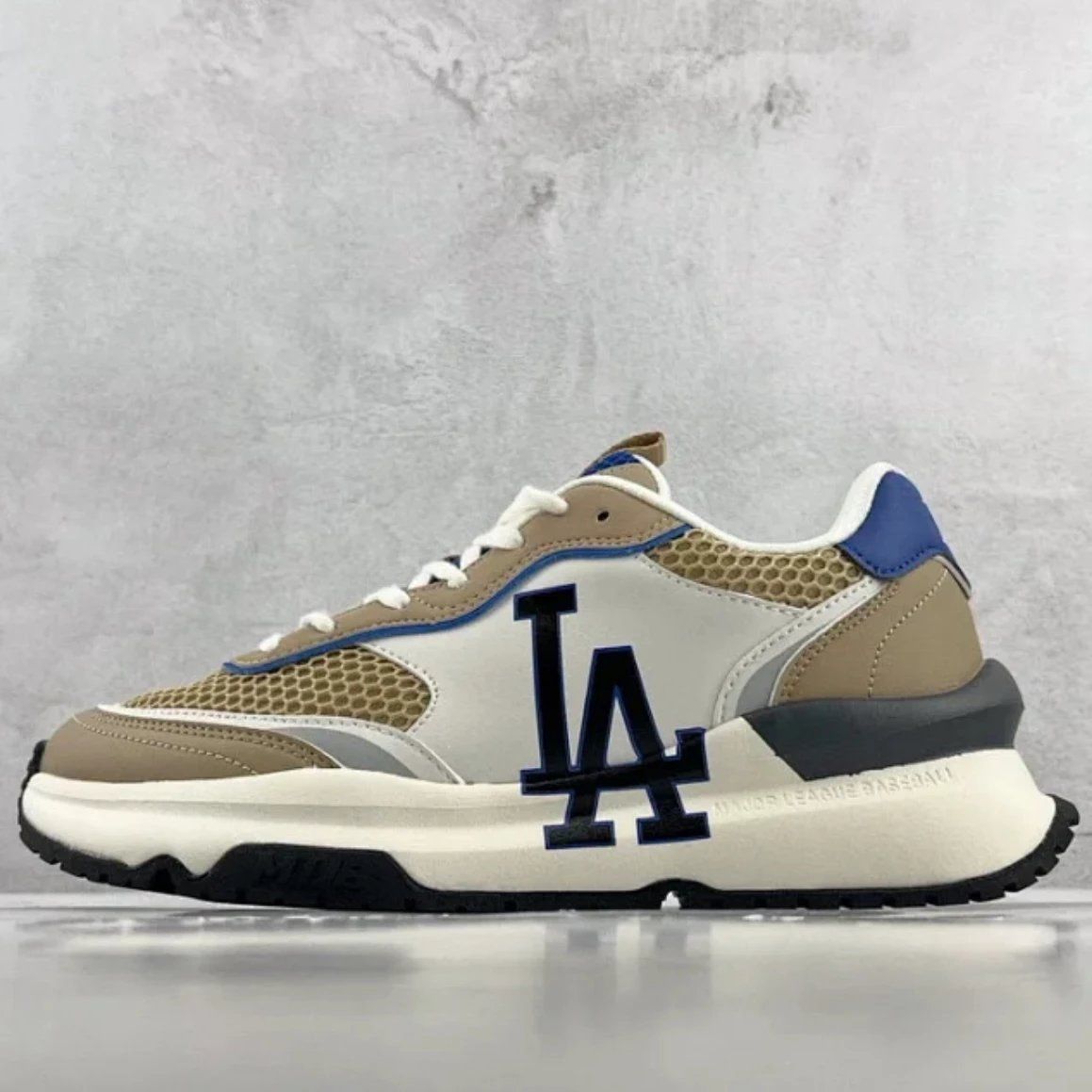 MLB New York Yankees LA Sneakers