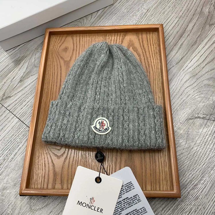 MONCLER Knit Beanie Gray