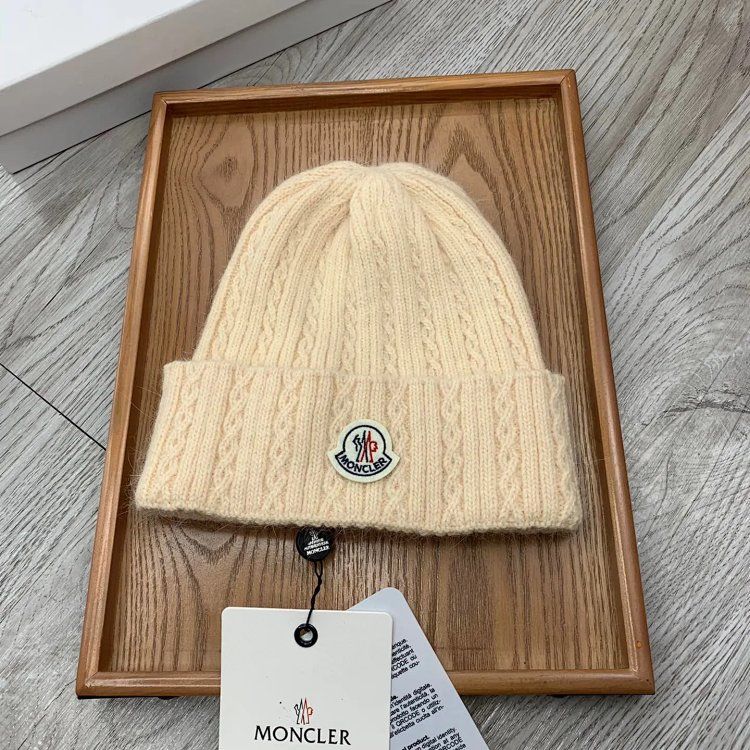 MONCLER Knit Beanies Beige