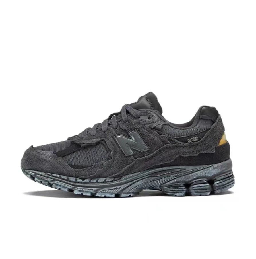 New Balance 2002R Sneaker Dark Grey Shoes