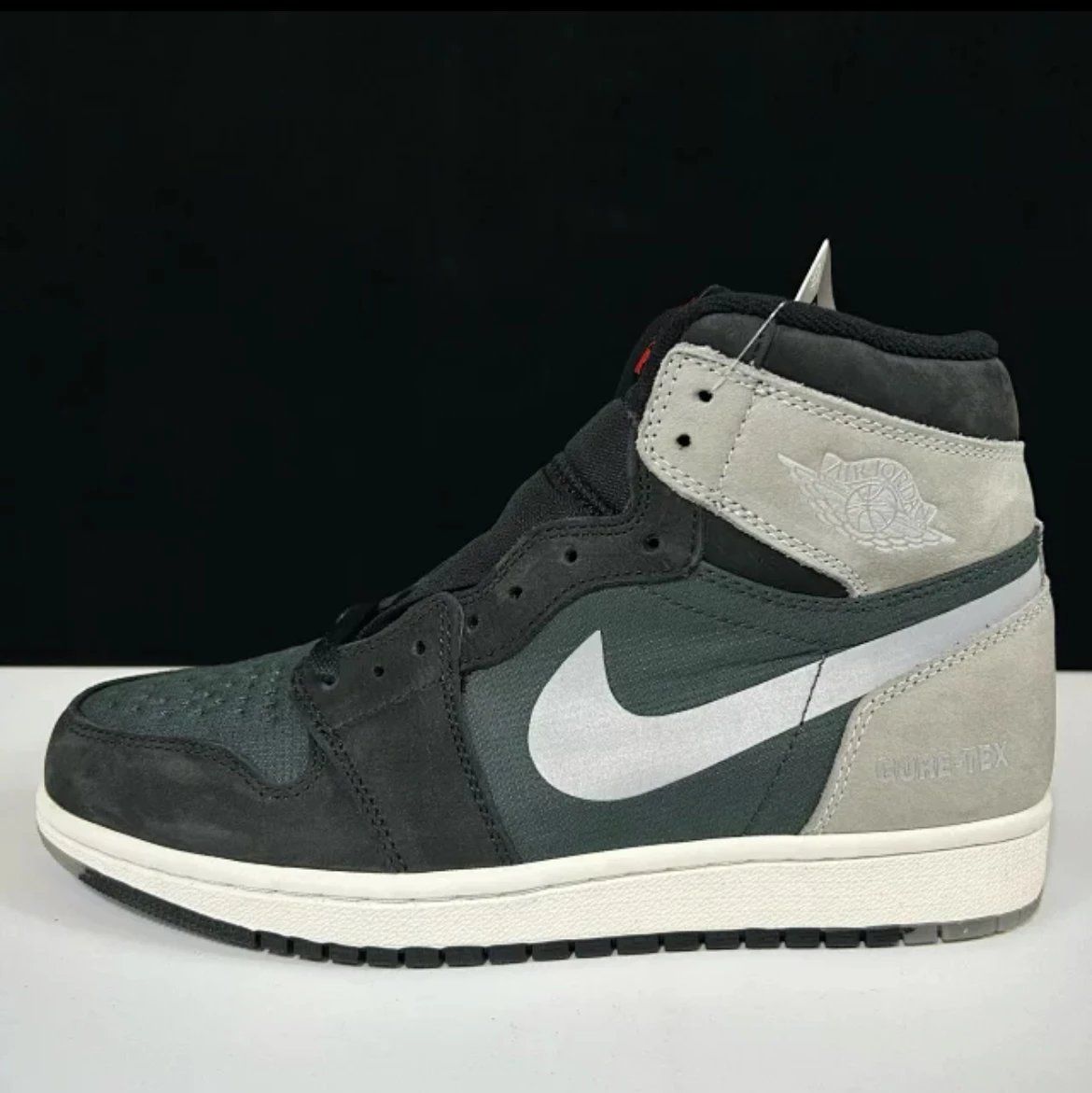 Nike Air Jordan 1 Mid Dark Grey Shoes
