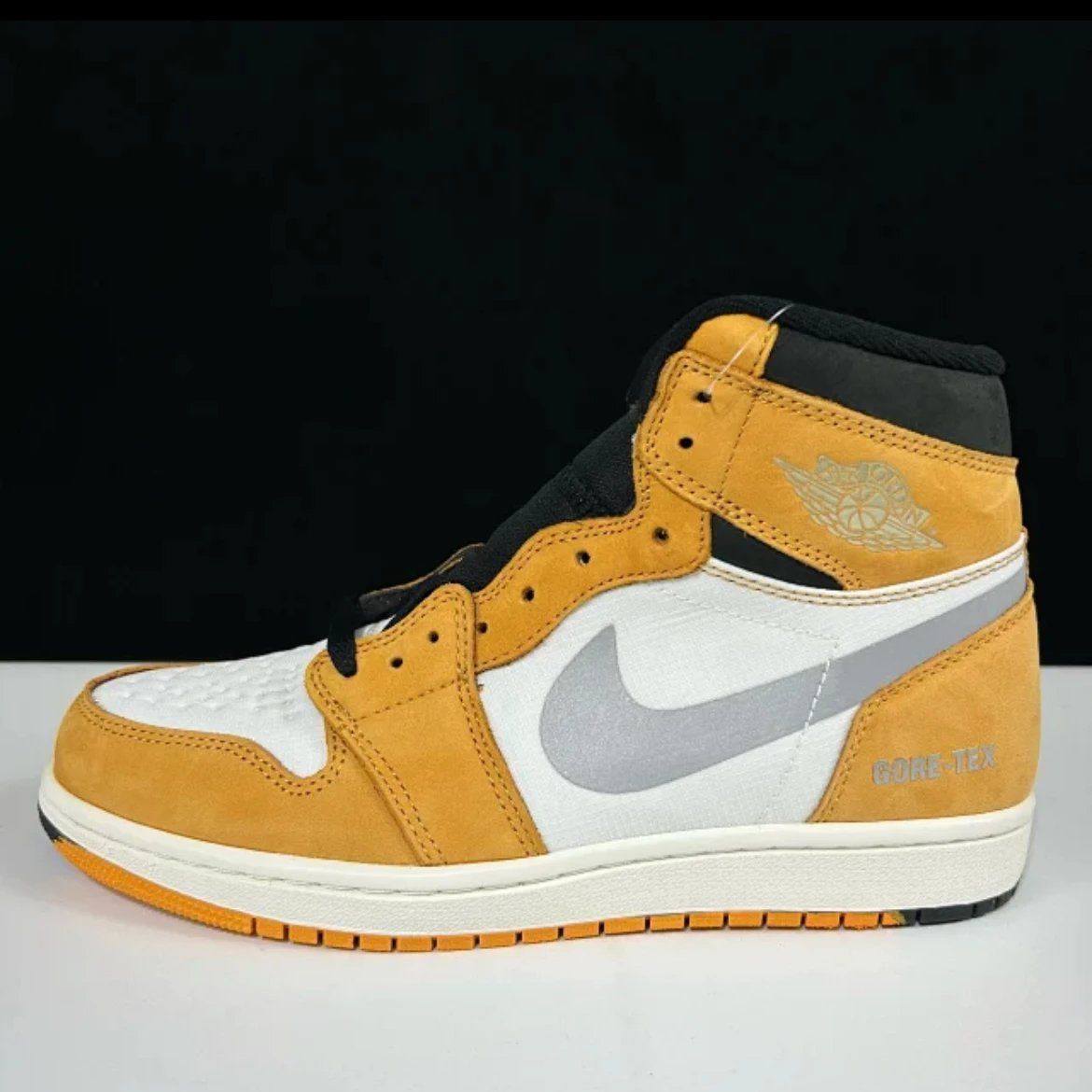Nike Air Jordan 1 Mid Yellow Shoes