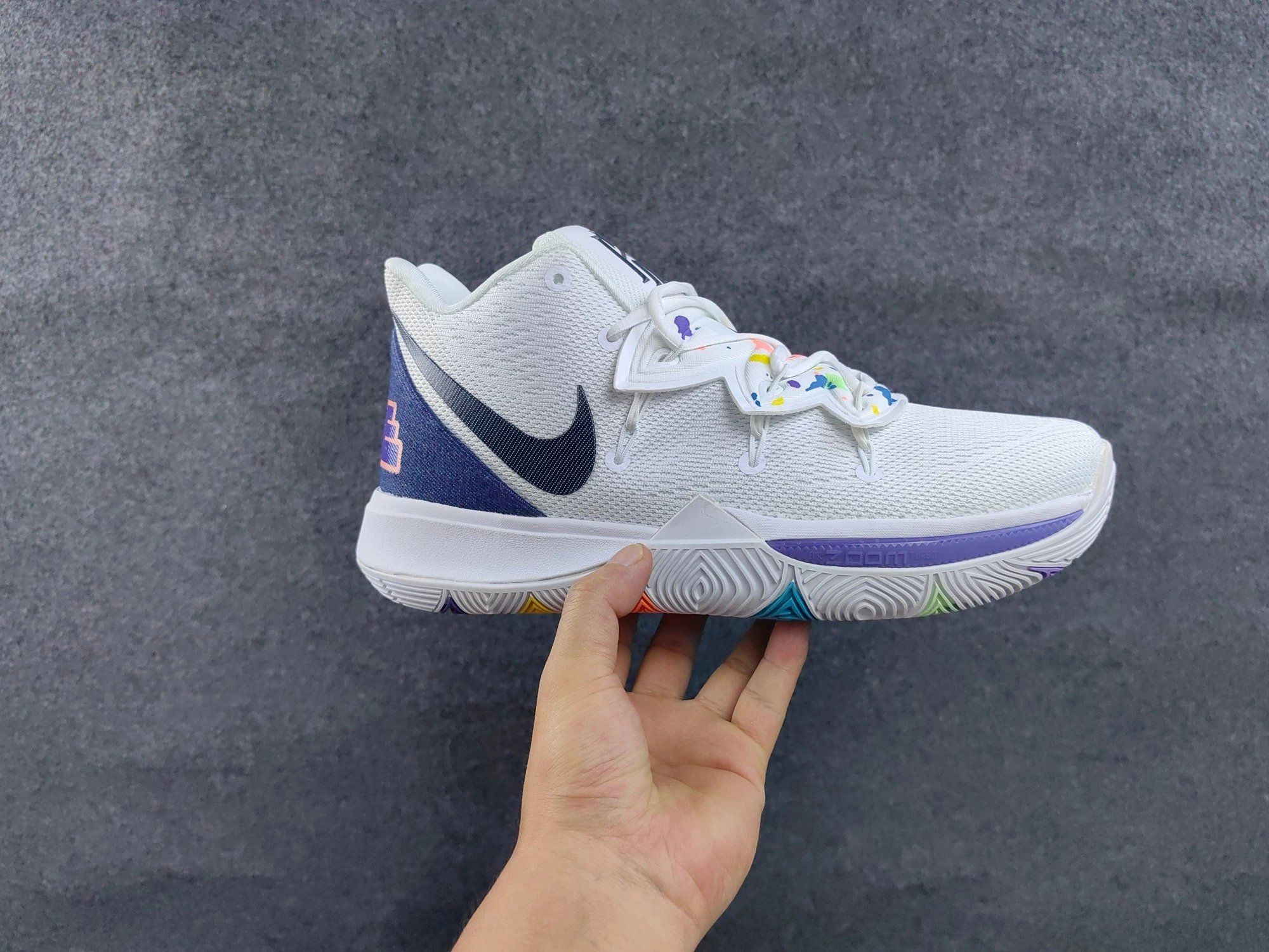 Nike Kyrie 5 White Shoes