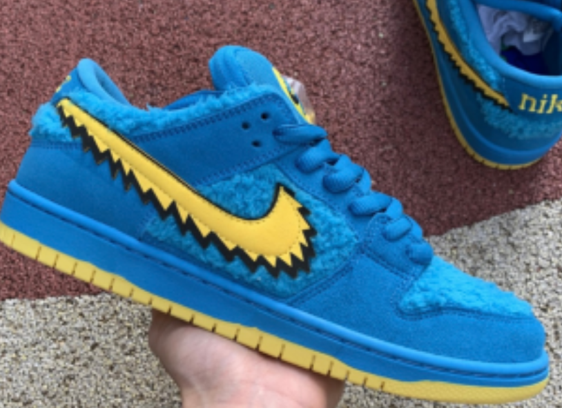 Nike SB Dunk Low Blue Yellow Shoes