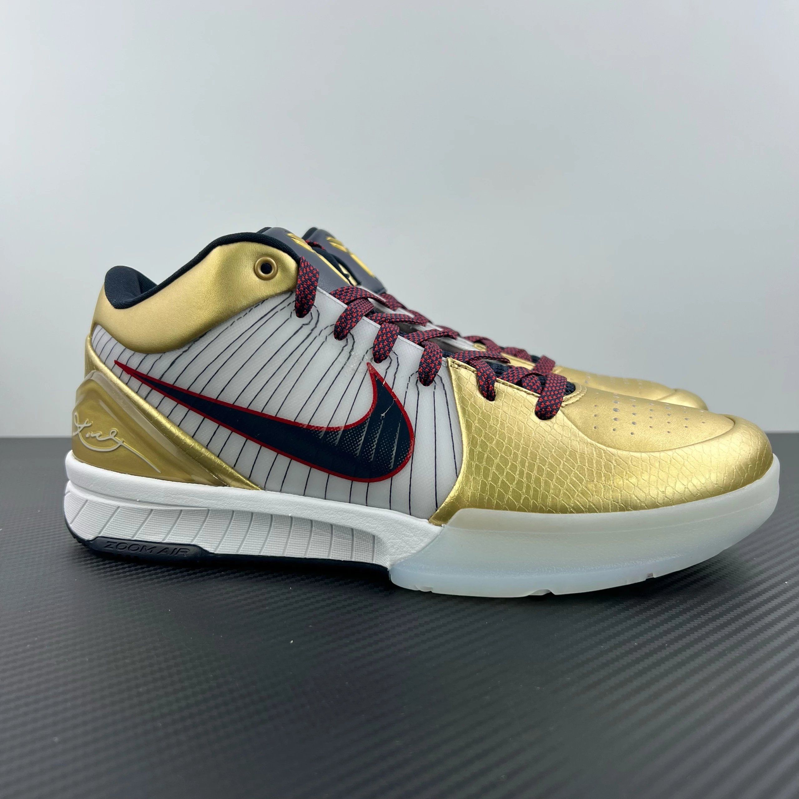 Nike Zoom Kobe 5 Gold Shoes
