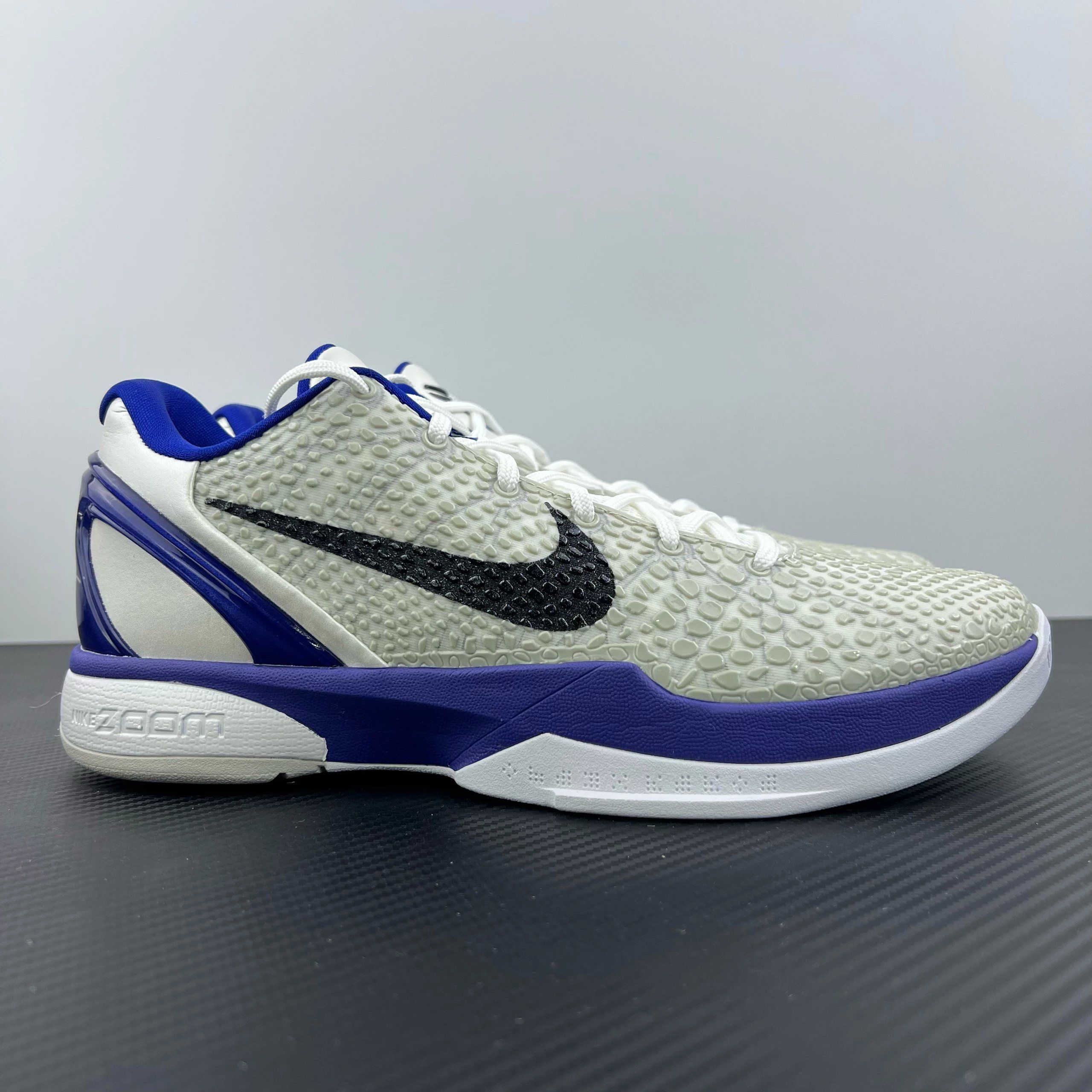 Nike Zoom Kobe White Shoes