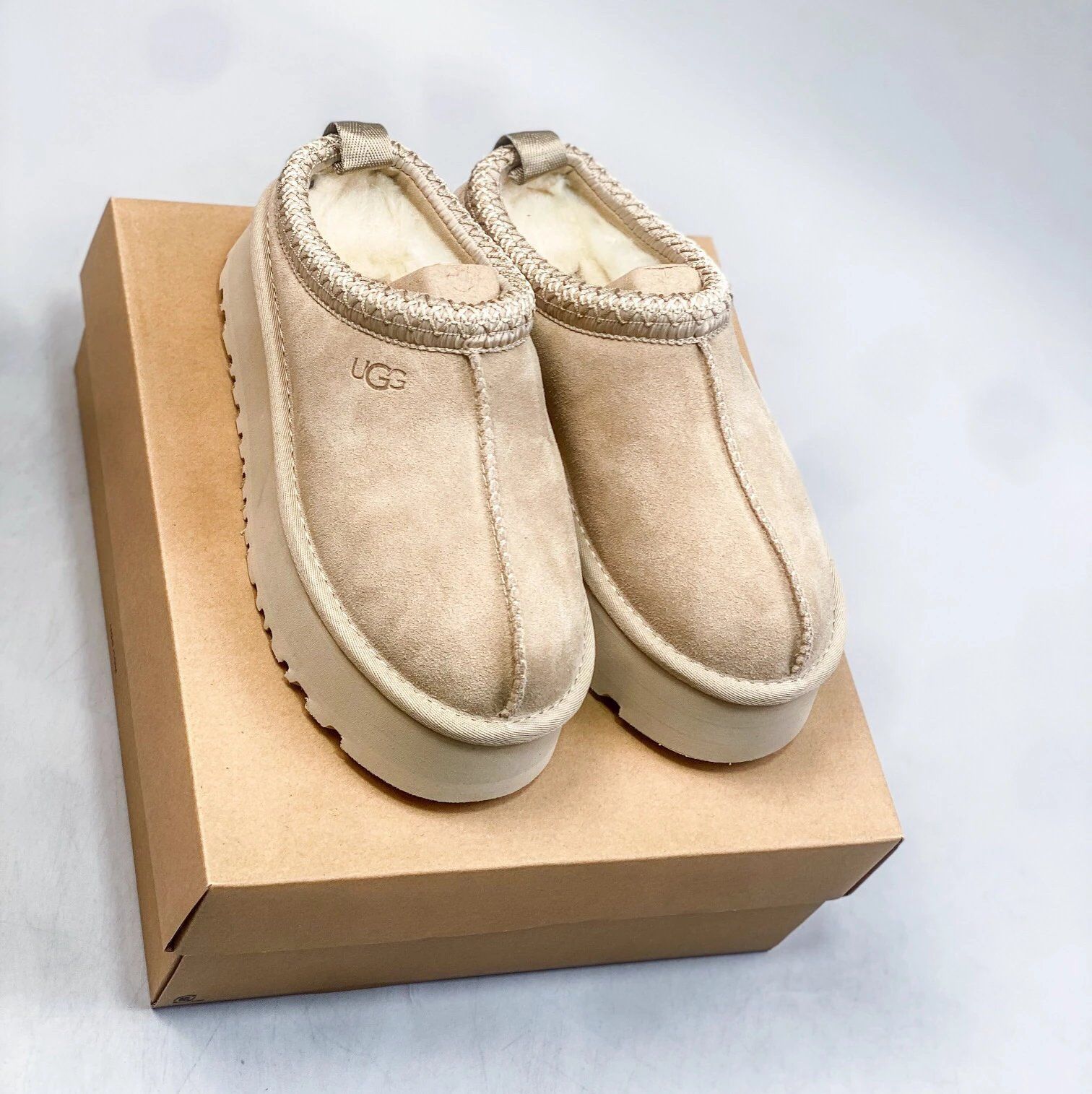 UGG Slippers Beige Shoes