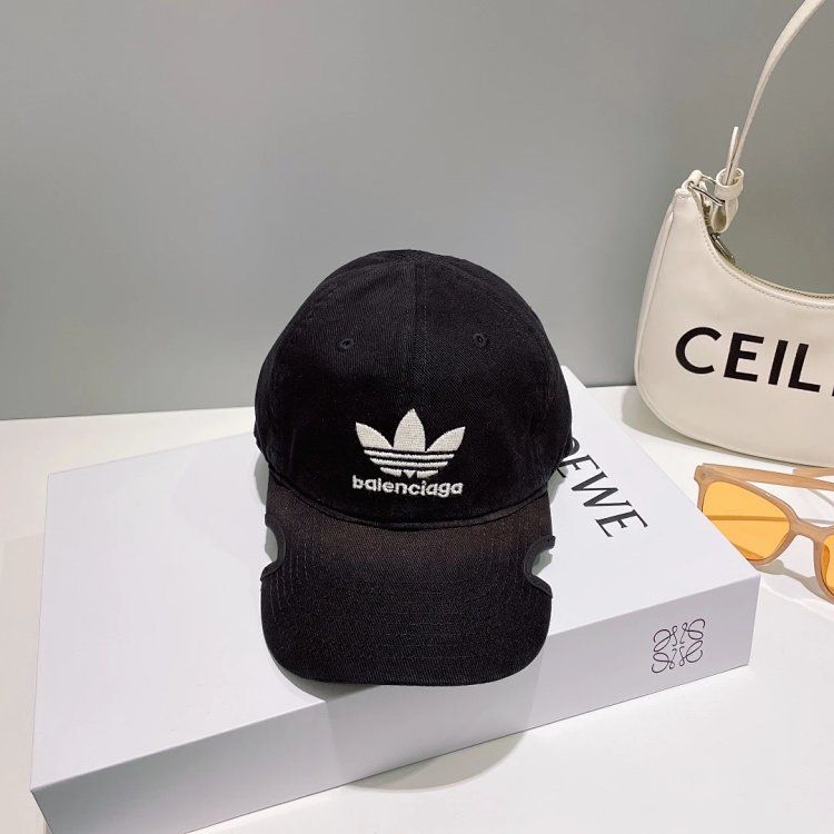 Valencia Plus Adidas Logo Duck Tongue Cap Black Mise